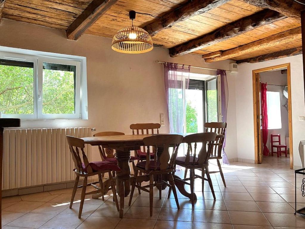 Location Gite Entre Cahors Et St Cirq Lapopie Arcambal Exterior photo
